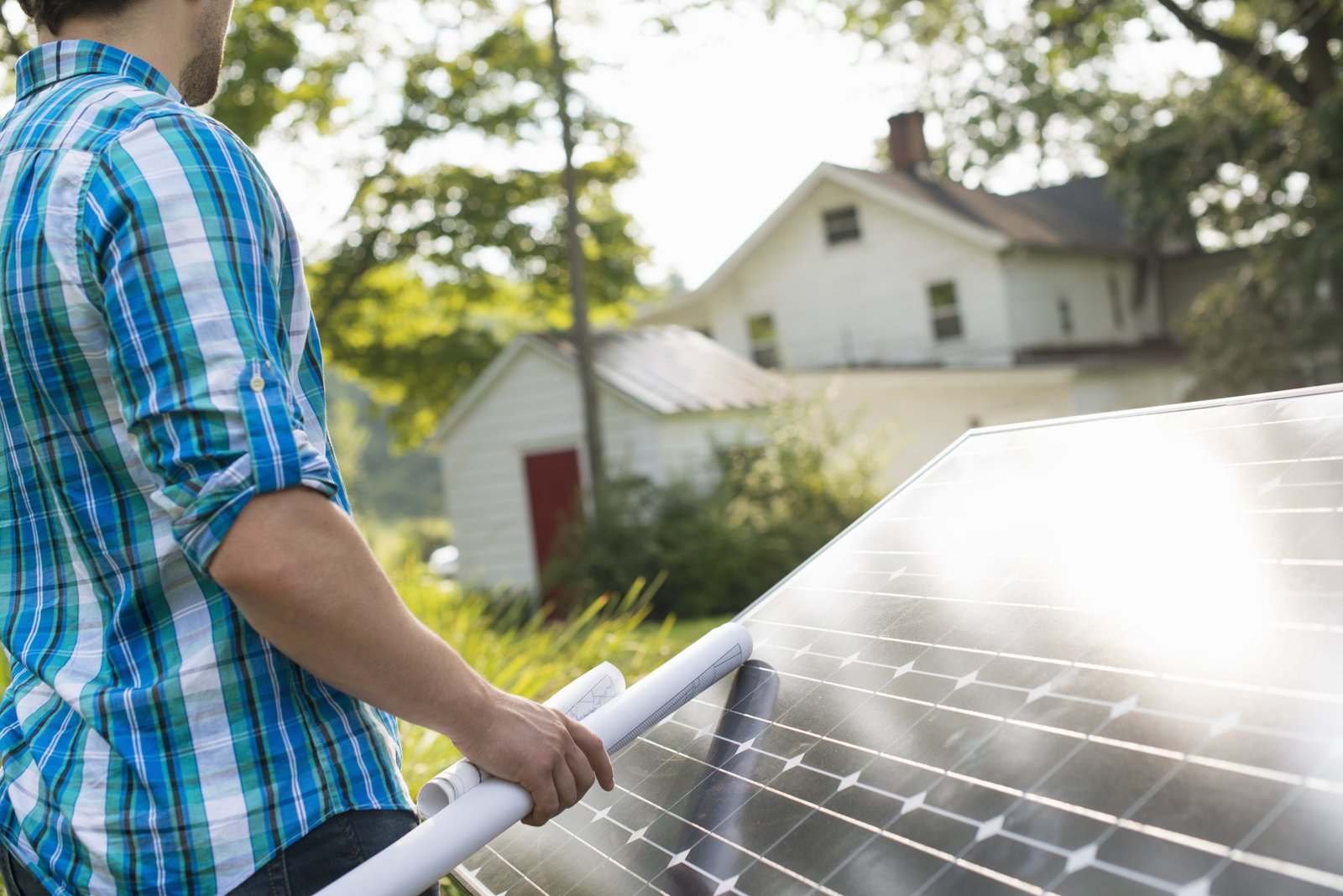 Solar Energy for Renters: Options, Tips, and How to Secure Landlord Approval