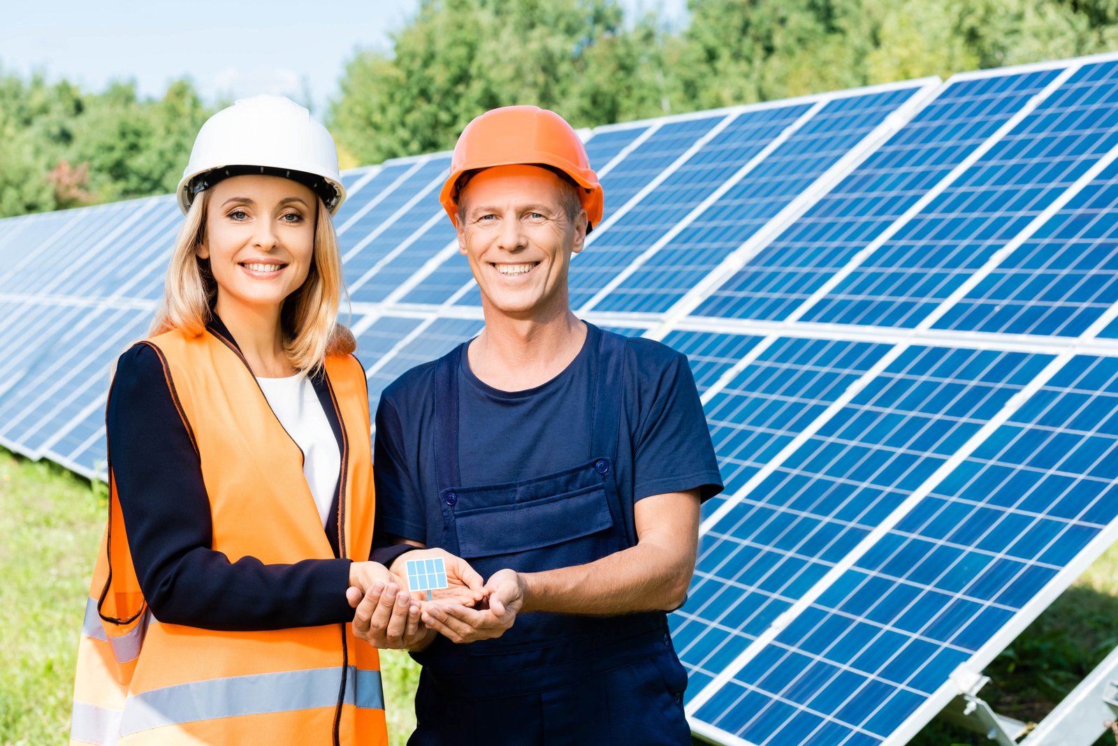 Solar Energy for Small Businesses: Benefits and Tax Incentives