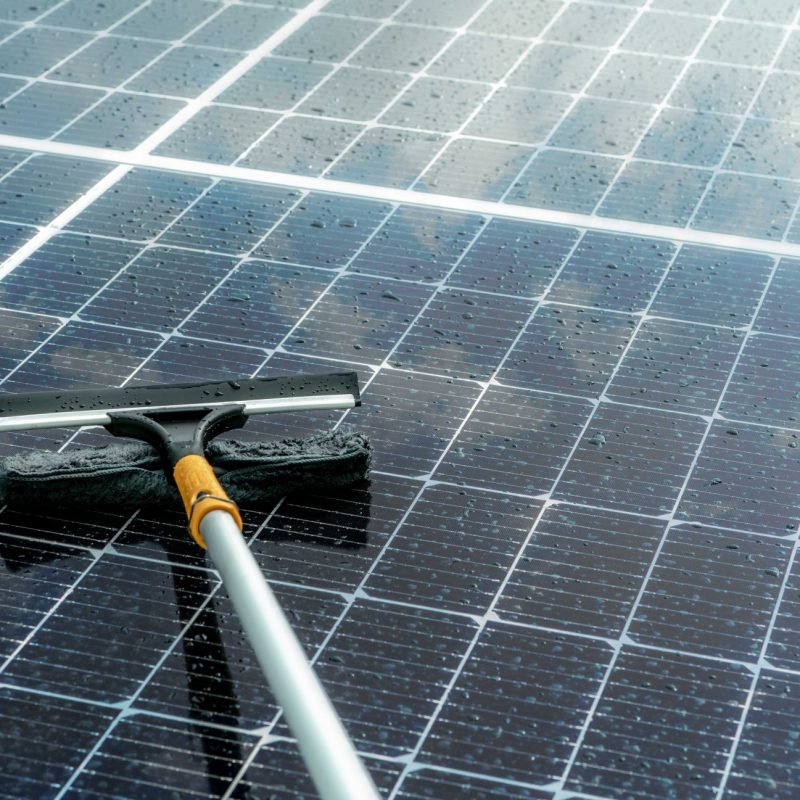 Solar-Panel-Cleaning